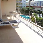 Hotel Royal Residences *