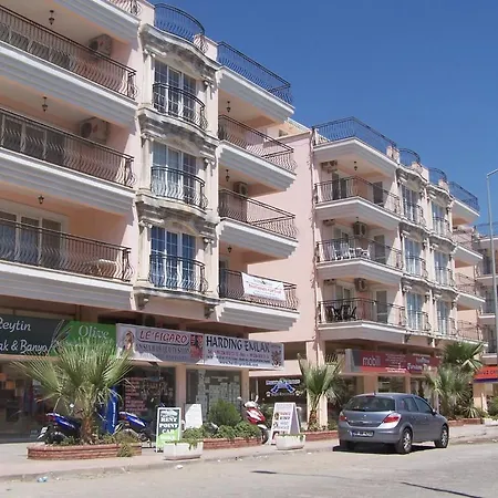 Royal Residences Apartmanhotel *